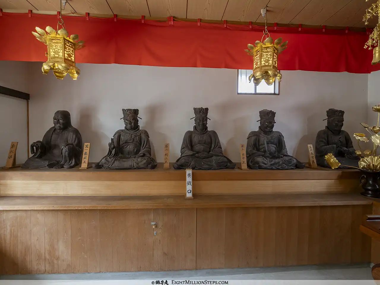 甚目寺観音（鳳凰山 甚目寺）　十王堂内 左側仏像